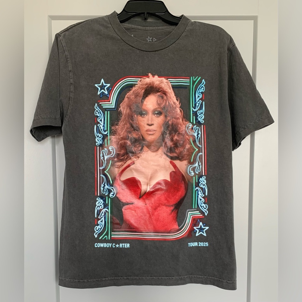 New Beyoncé Cowboy Carter Tour 2025 T-Shirt Las Vegas Exclusive Grey Size Medium